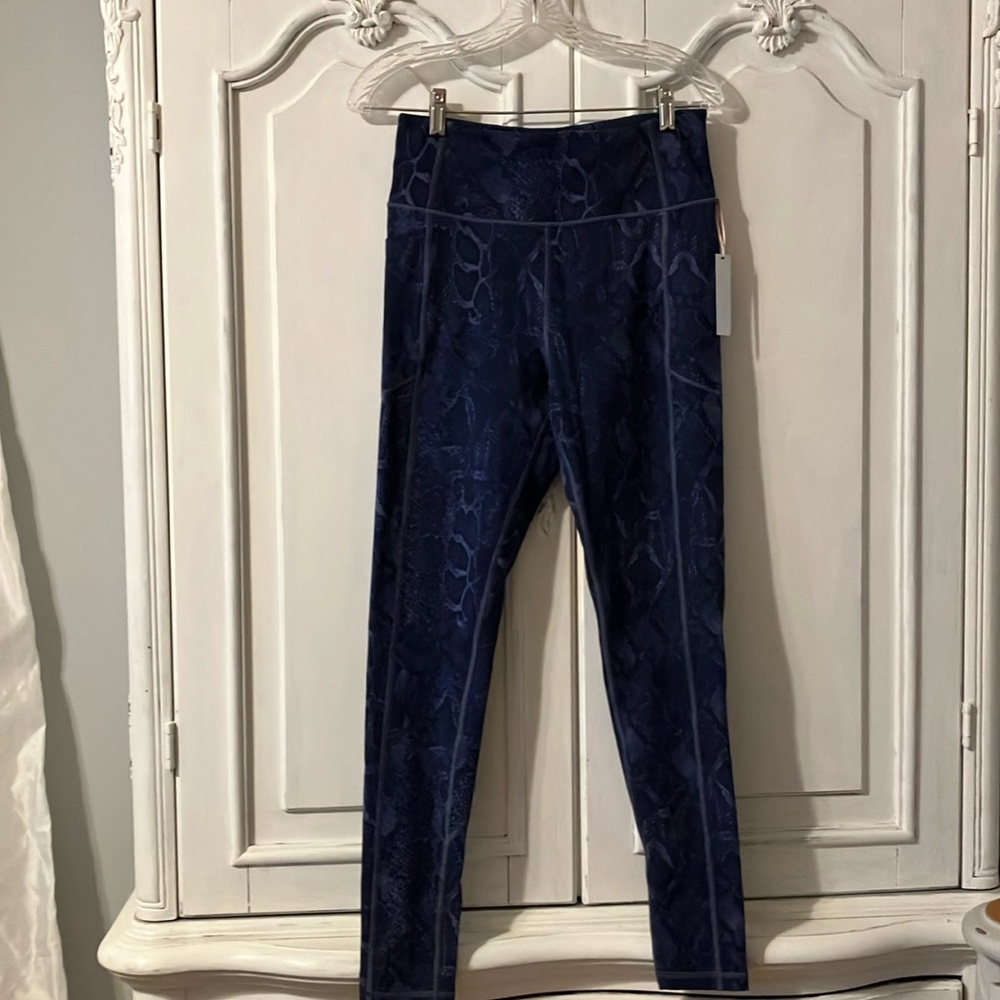 NWT Victoria’s Secret blue snakeskin leggings size 12
